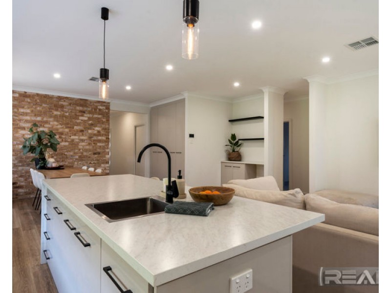 9 Calabria Court, Angle Vale SA 5117