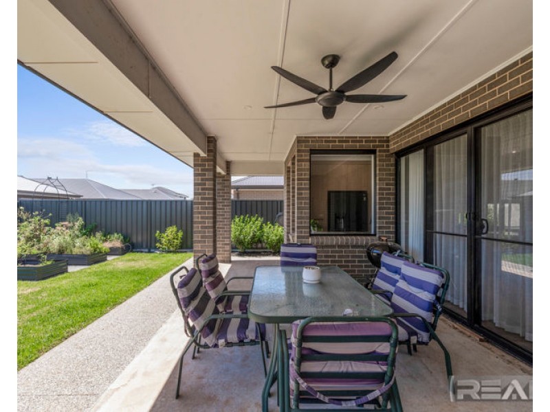 9 Calabria Court, Angle Vale SA 5117