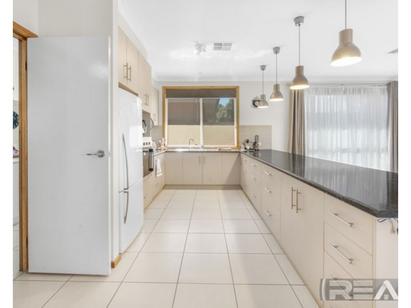 11 Barber Street, Willaston SA 5118