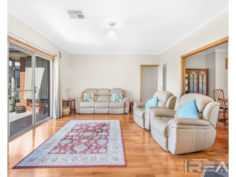 11 Barber Street, Willaston SA 5118