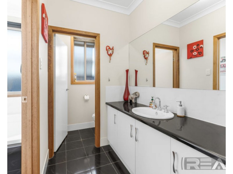 11 Barber Street, Willaston SA 5118