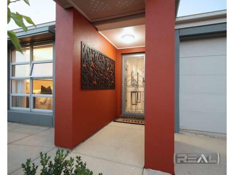 15 Tangarine Court, Munno Para West SA 5115