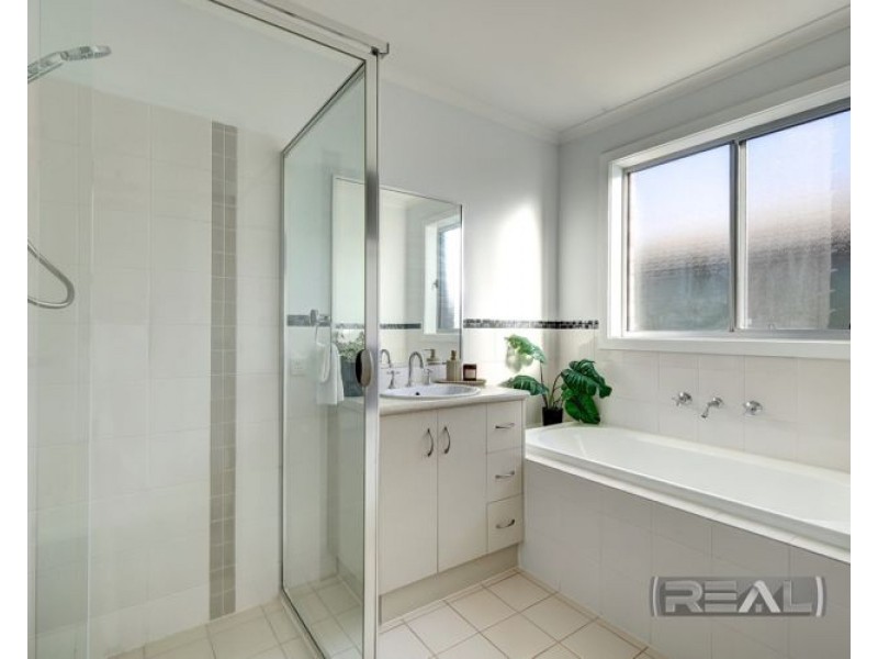 15 Tangarine Court, Munno Para West SA 5115