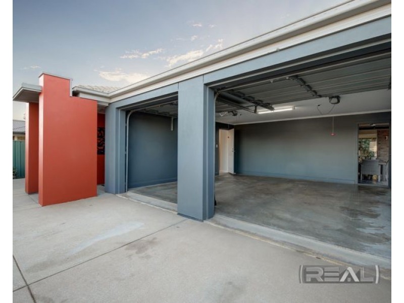 15 Tangarine Court, Munno Para West SA 5115