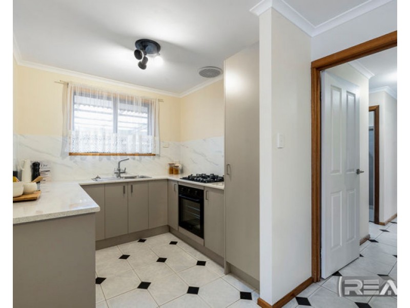 4 Parkview Drive, Blakeview SA 5114