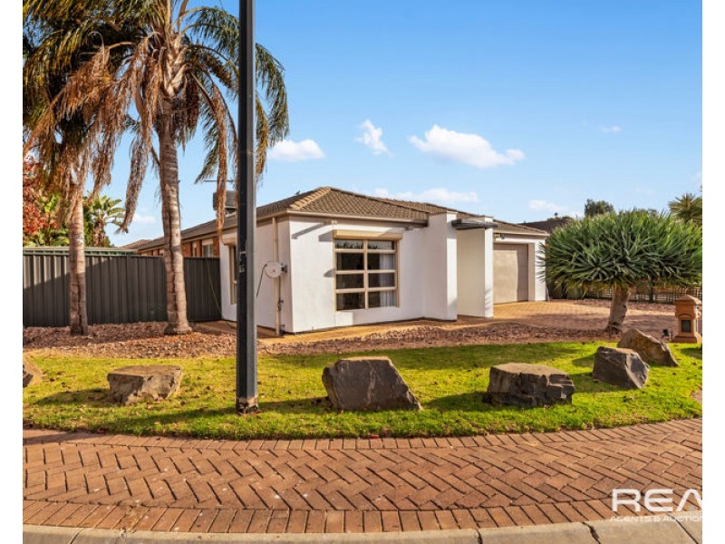 84 Lakeside Drive, Andrews Farm SA 5114