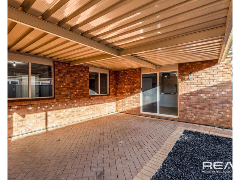 84 Lakeside Drive, Andrews Farm SA 5114
