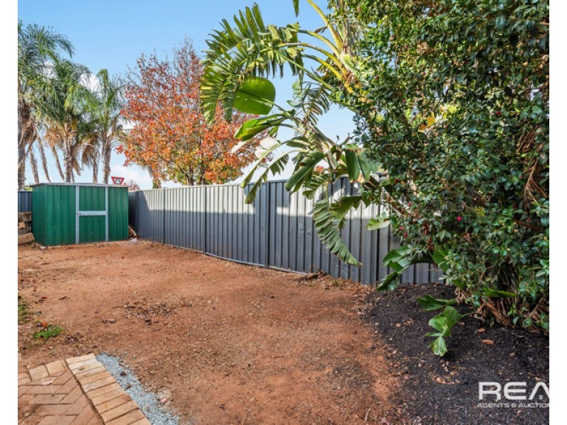 84 Lakeside Drive, Andrews Farm SA 5114