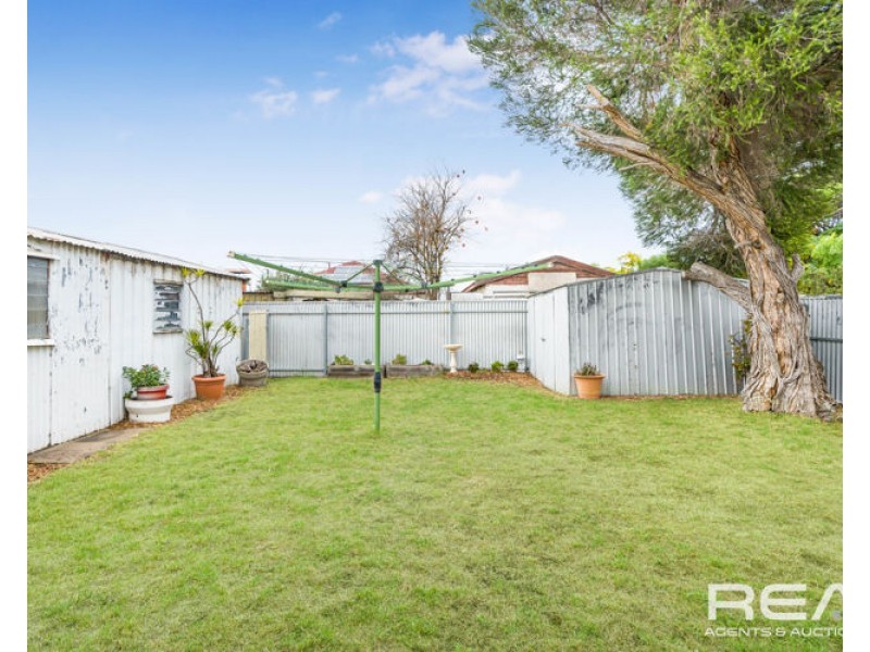 177 Victoria Road, Largs Bay SA 5016