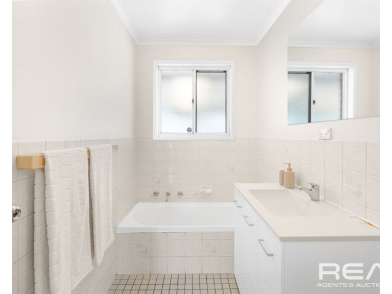 32 McInerney Court, Andrews Farm SA 5114