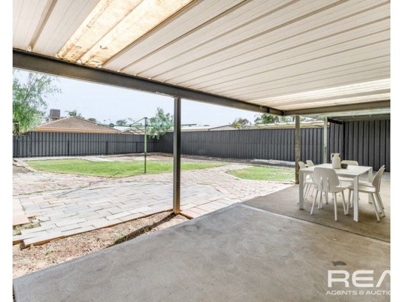 32 McInerney Court, Andrews Farm SA 5114