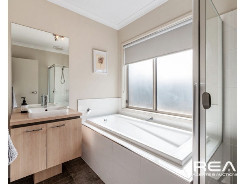 16 Brenton Street, Blakeview SA 5114