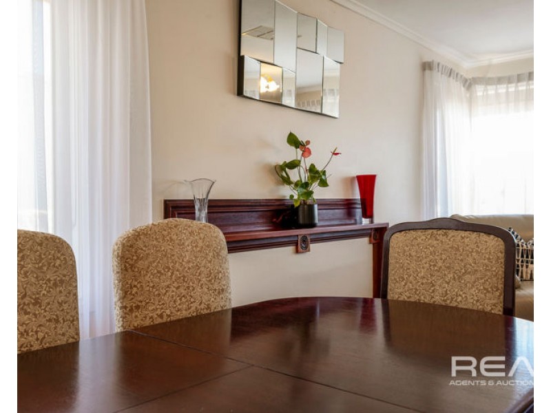 2 Honeysuckle Drive, Hope Valley SA 5090
