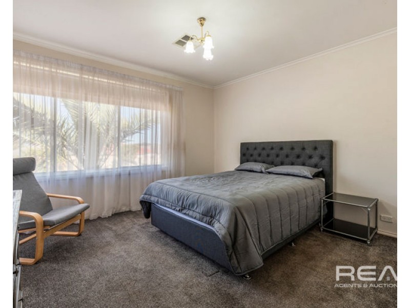2 Honeysuckle Drive, Hope Valley SA 5090