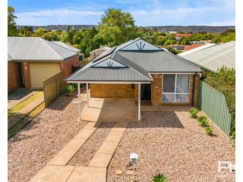 28 Christiana Crescent, Wynn Vale SA 5127