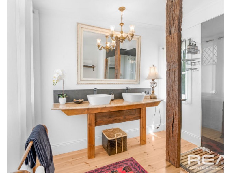 2 Frederick Place, Auburn SA 5451