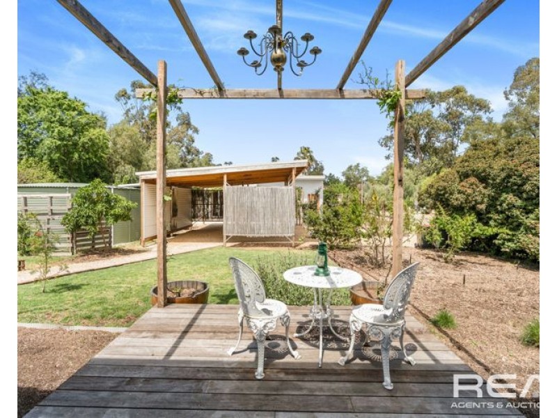 2 Frederick Place, Auburn SA 5451