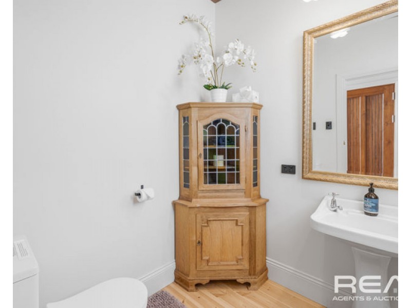 2 Frederick Place, Auburn SA 5451