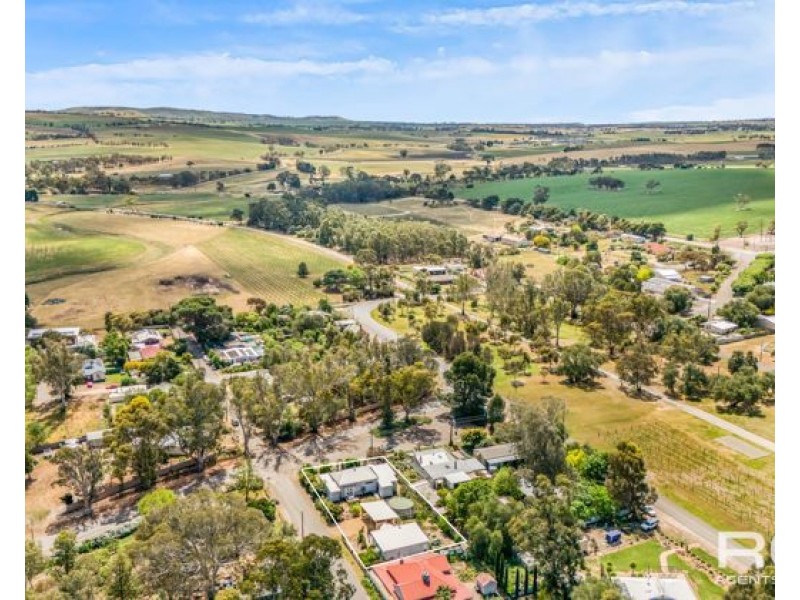 2 Frederick Place, Auburn SA 5451