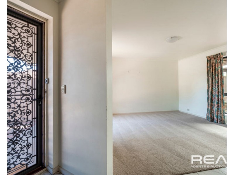 27 St Buryan Crescent, Golden Grove SA 5125