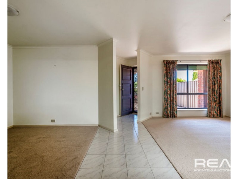 27 St Buryan Crescent, Golden Grove SA 5125
