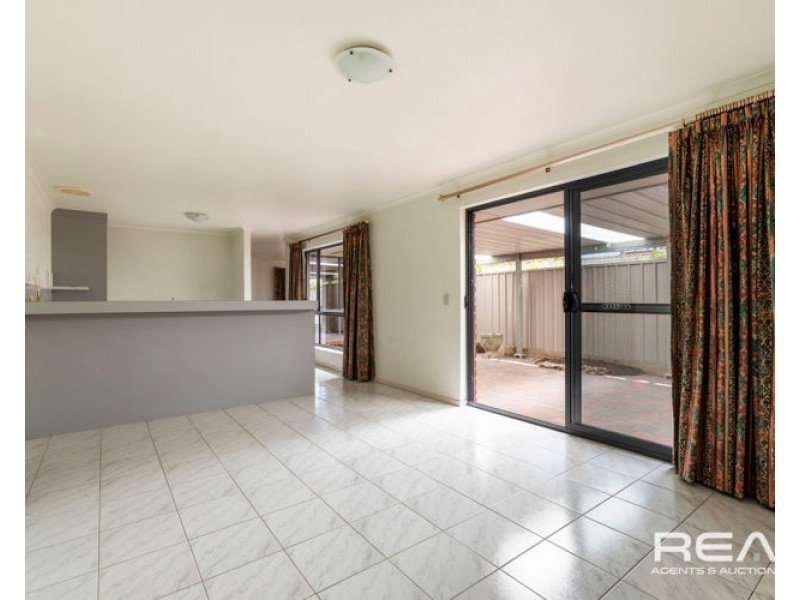 27 St Buryan Crescent, Golden Grove SA 5125