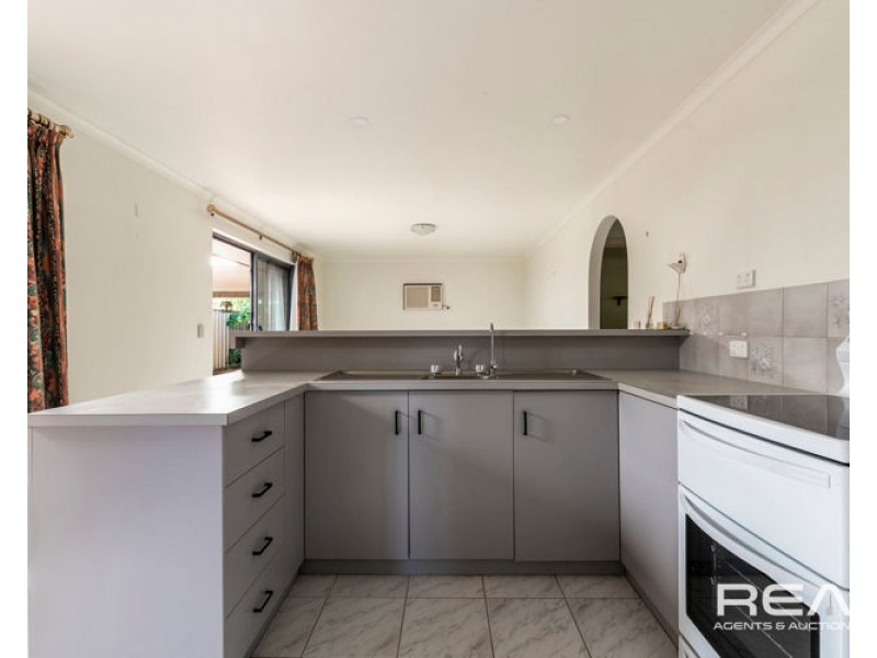 27 St Buryan Crescent, Golden Grove SA 5125