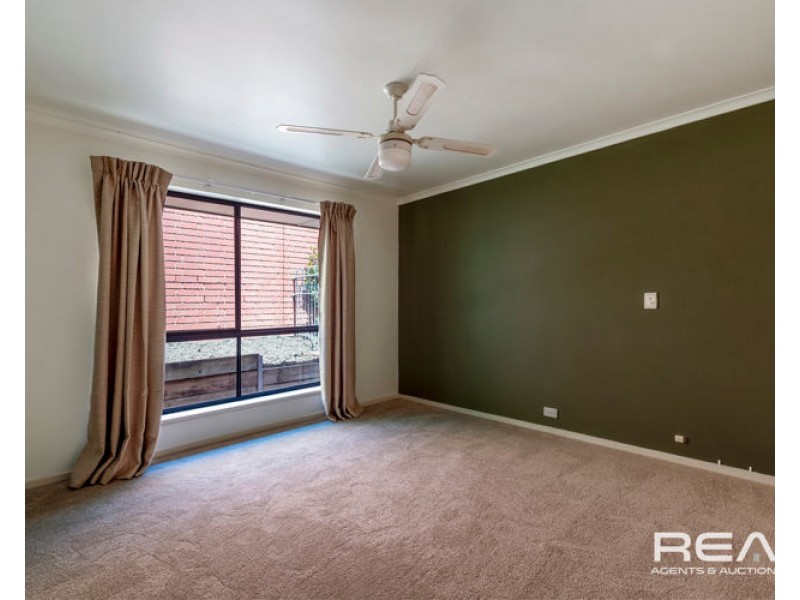 27 St Buryan Crescent, Golden Grove SA 5125