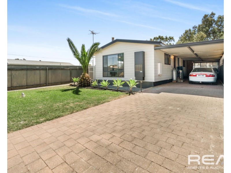 8 Shell Street, St Kilda SA 5110