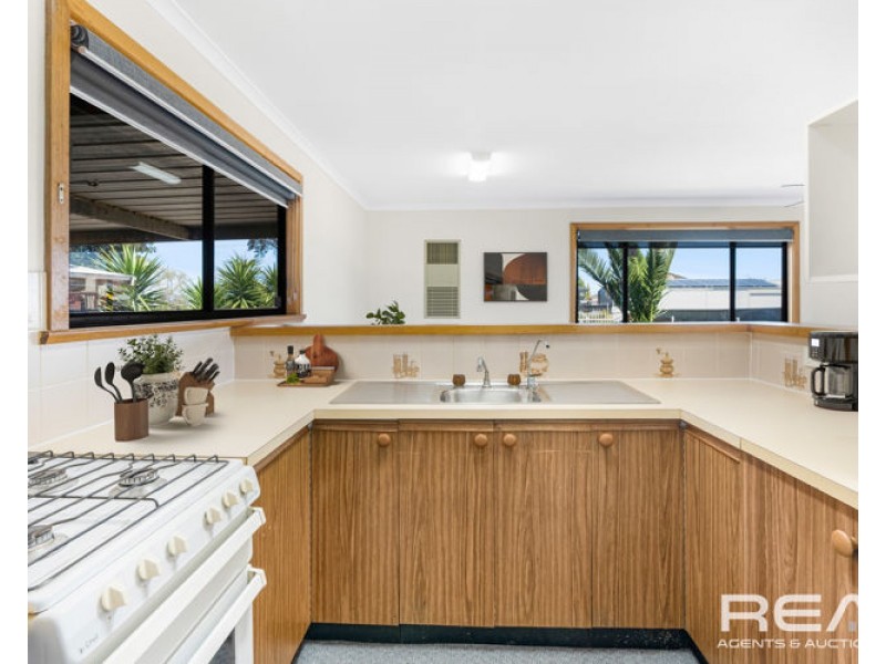 8 Shell Street, St Kilda SA 5110