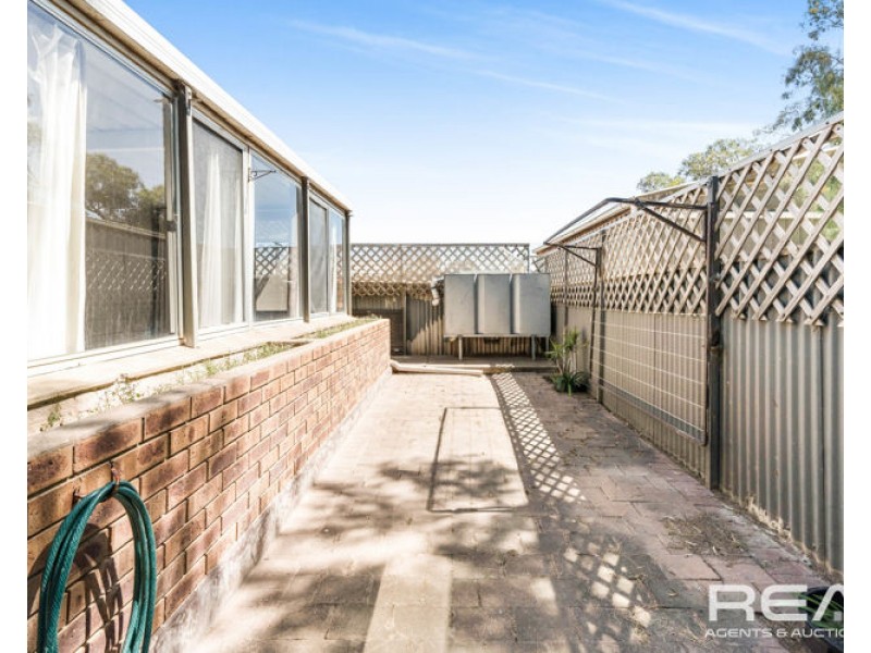 8 Shell Street, St Kilda SA 5110