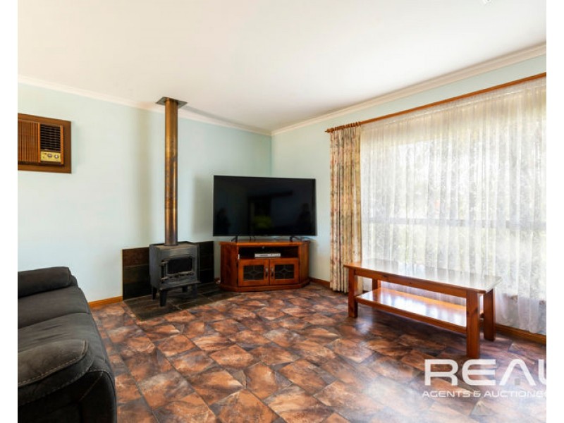 32 Alabar Crescent, Globe Derby Park SA 5110