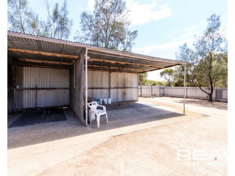 32 Alabar Crescent, Globe Derby Park SA 5110
