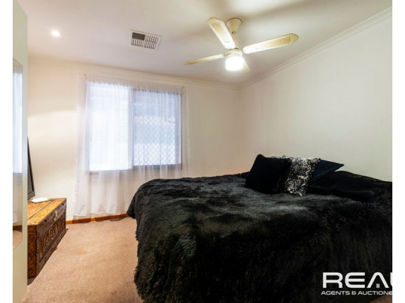 18 Pemberley Avenue, Salisbury Park SA 5109