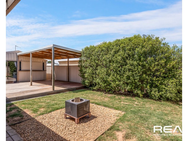 12 Lucy Drive, Munno Para West SA 5115