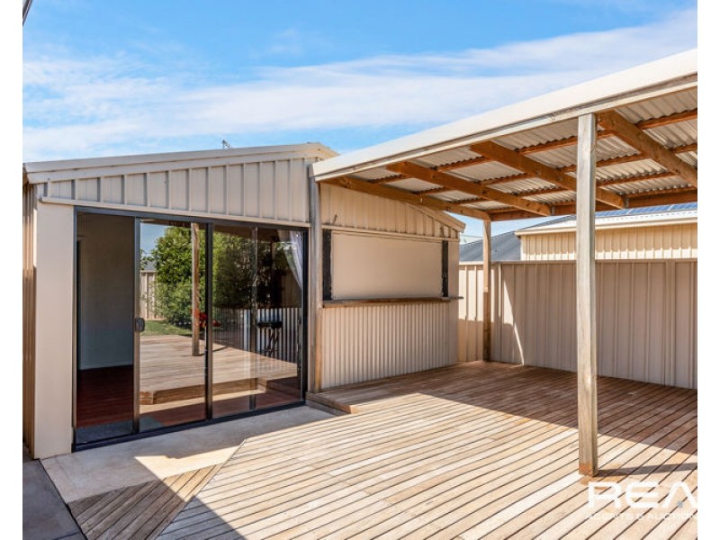 12 Lucy Drive, Munno Para West SA 5115