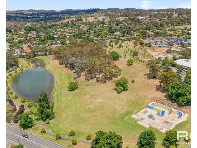 28 Melville Street, Mount Barker SA 5251