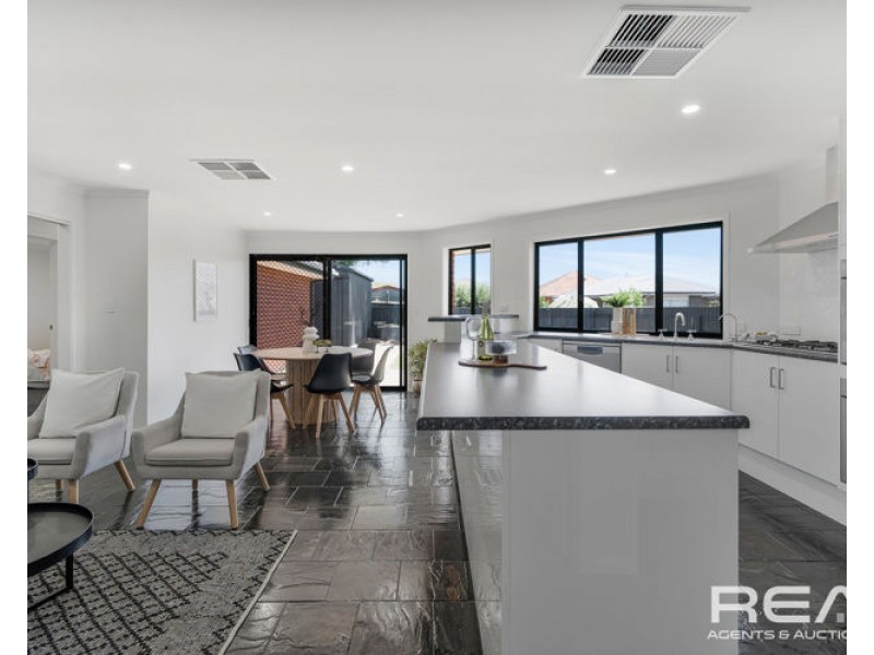 9 Kingston Avenue, Royal Park SA 5014
