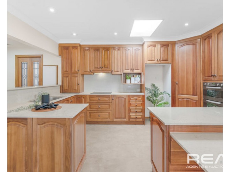 53 Flinders Drive, Valley View SA 5093