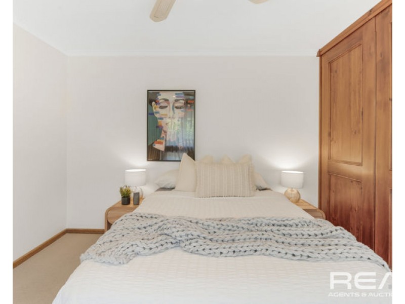 53 Flinders Drive, Valley View SA 5093