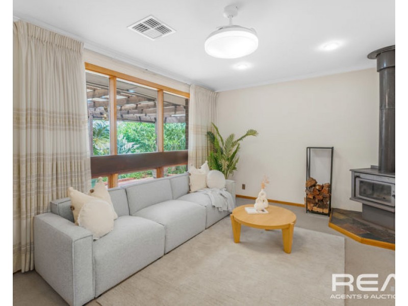 53 Flinders Drive, Valley View SA 5093