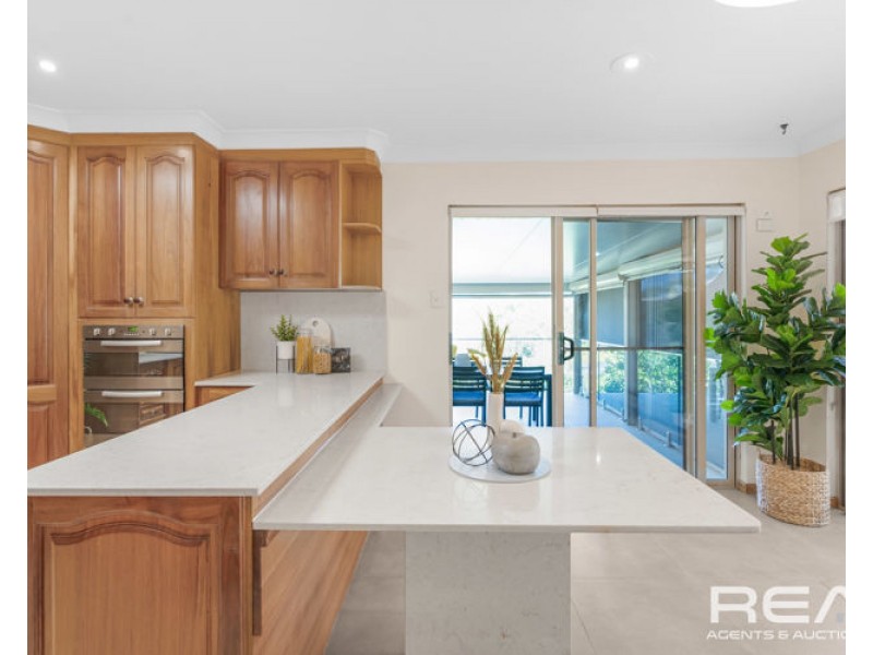 53 Flinders Drive, Valley View SA 5093
