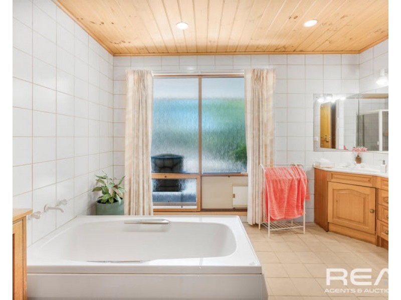 8 Linda Street, Shea-oak Log SA 5371