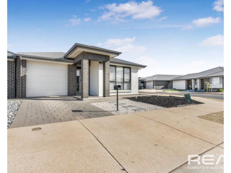 9 Eucalyptus Crescent, Andrews Farm SA 5114