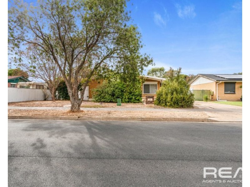 40 Marcian Avenue, Elizabeth Downs SA 5113