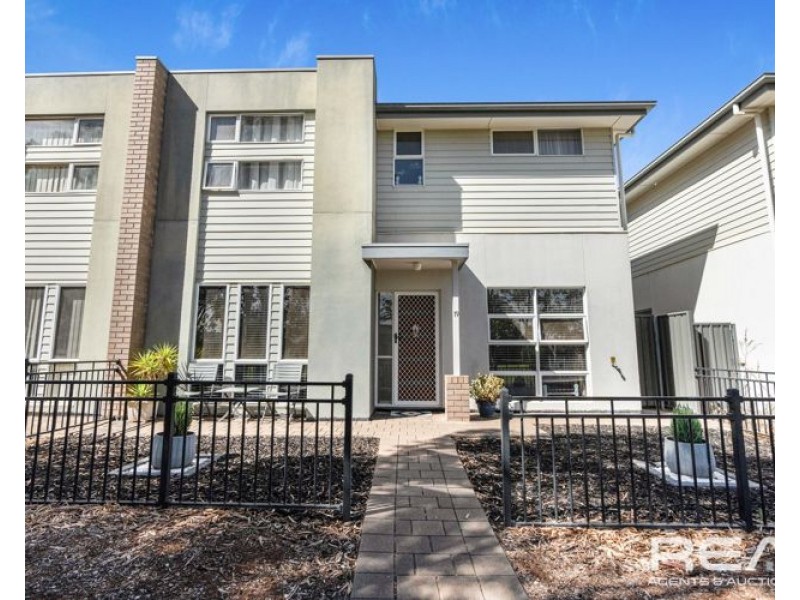 19 Centenary Circuit, Andrews Farm SA 5114