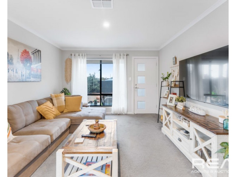 64/60A Strathaird Boulevard, Smithfield SA 5114