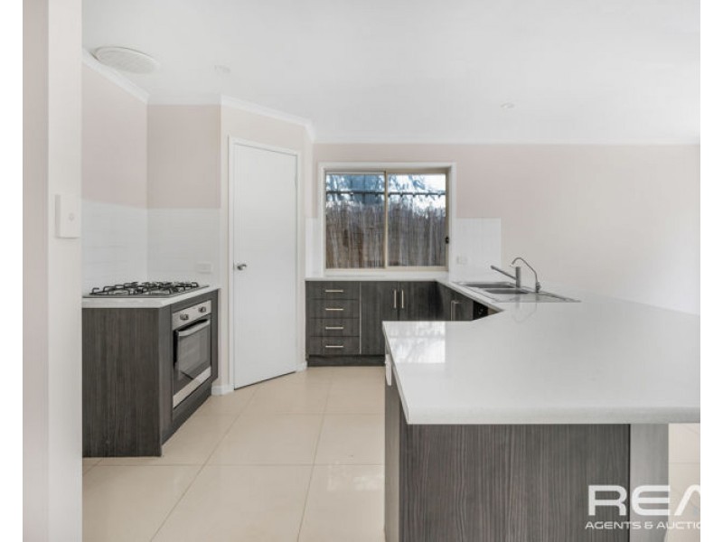 7 Arcadia Drive, Smithfield SA 5114