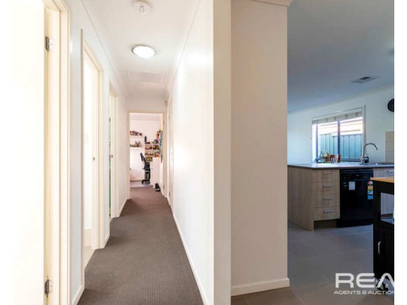 6 Evans Crescent, Evanston Gardens SA 5116