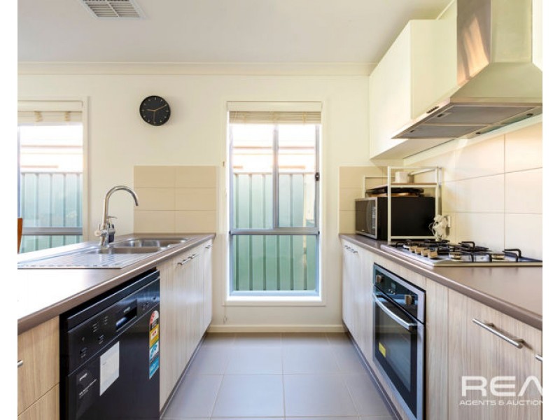 6 Evans Crescent, Evanston Gardens SA 5116